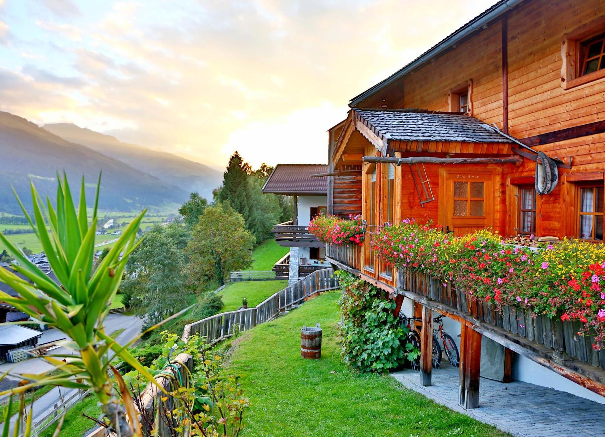 Panorama Ferienhaus Ematberg Mit Bergblick Und Sauna Niedernsill Luaran gambar